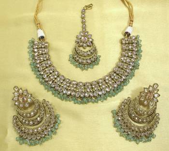 Royal Antique Gold AD Zircon Pista Green Necklace Jewelry Set 2