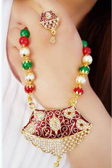 Multicolor necklaces