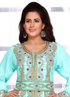 Turquoise embroidered georgette islamic kaftans With Sun-proof hijab 3