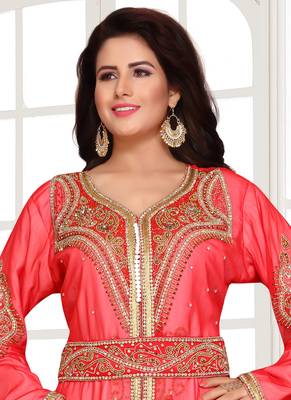 Pink embroidered georgette islamic kaftans with hijab 3