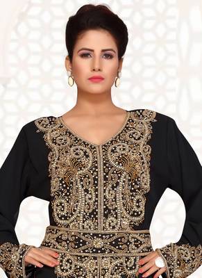 Black embroidered georgette islamic kaftans With Sun-proof hijab 4