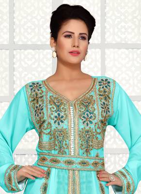 Turquoise embroidered georgette islamic kaftans With Sun-proof hijab 2