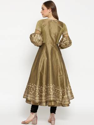 Gold High Low Kurta with Gold Floral Print and voluminous sleeves. 4