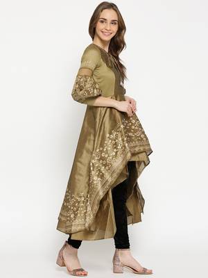 Gold High Low Kurta with Gold Floral Print and voluminous sleeves. 5