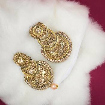 Saizen Floral Gold Plated Studded Drop Earrings Alloy Dangle Earring 1