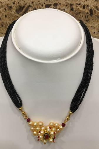 14-Inch Length Chain Golden Nath Pendant Enamal Work Pearls Traditional Black Beads 6 Line Multilayer