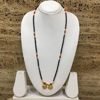 26-Inch Length Chain Golden Vati Tanmaniya Pendant Traditional Black & Orange Coral Beads 1