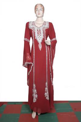 Maroon embroidered georgette islamic kaftan 1