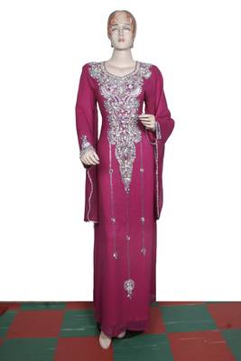 Dark pink embroidered georgette islamic kaftan 1