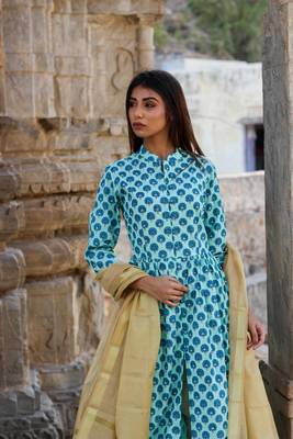 Sky blue printed kurta with pants and gold dupatta 4