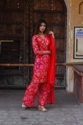Gold print pink Kurta with pajama 3