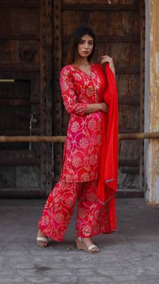 Gold print pink Kurta with pajama 4
