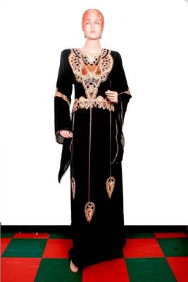 Black embroidered georgette islamic kaftan 1