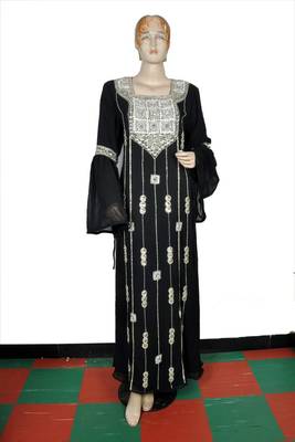 Black embroidered georgette islamic kaftan 1