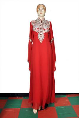 Red embroidered georgette islamic kaftan 1