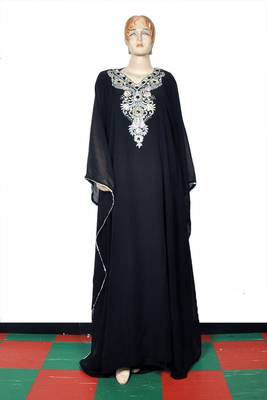 Black embroidered georgette islamic kaftan 1