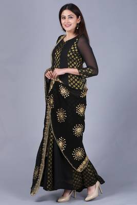 Black Gold Georgette Banarsi Floor Length Kurti with Black Gotta Embroidered Chiffon Dupatta 3