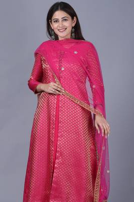 Pink Brocade Double Layered Jacket Style Kurti with Pink Mirror Stone Net Dupatta 3