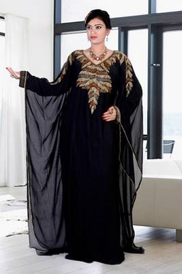 Black embroidered georgette islamic kaftan 1