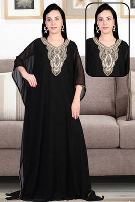 Black embroidered georgette islamic kaftan 1