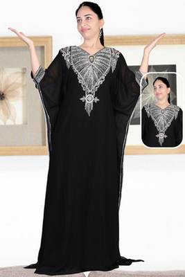 Black embroidered georgette islamic kaftan 1