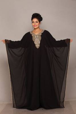 Black embroidered georgette islamic kaftan 1