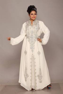 White embroidered georgette islamic kaftan 1