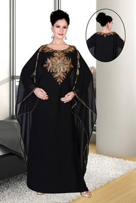 Black embroidered georgette islamic kaftan 1