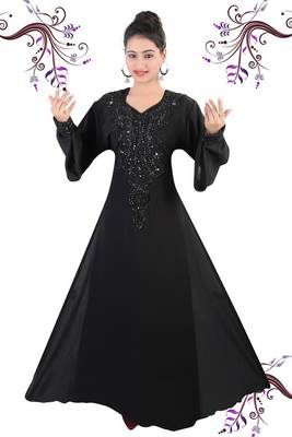 Black embroidered georgette islamic kaftan 1