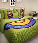 Dreamy Zone Green Cotton Double Bedsheet with Pillow Cover