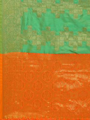 Green Banarasi silk blend Zari Woven Dupatta With Tussels 3