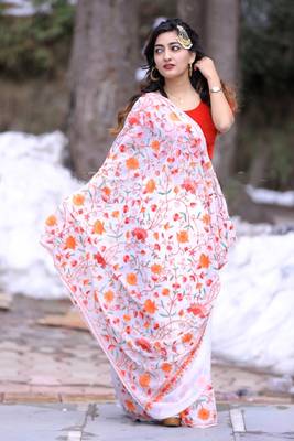Creamy White Color Kashmiri Aari Work Embroidered Saree Enriched With Floral Paisley Pattern 3
