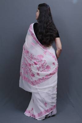 Pure White Colour Kashida Work Saree With Wonderful Designing On Border And Bail Pattern On Pallu. 3