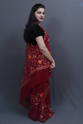 Maroon Colour Saree With Dense Aari Jaal On Pallu And Flowral Motifs. 2