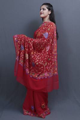 Red Colour Kashida Work Saree With Wonderful Designing On Border And Chinaar Jaal On Pallu. 2