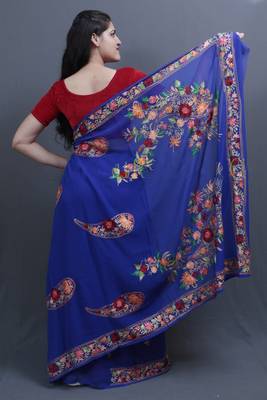 Royal Blue Colour Saree With Aari Work Border And Bold Paisleys Make The Saree Unique And Attractive 3