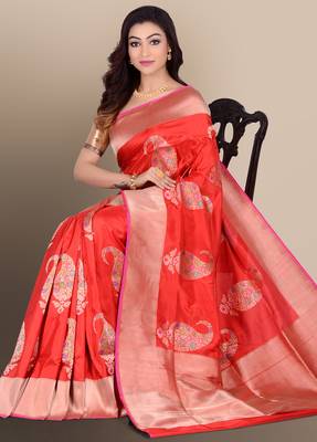 Red woven pure silk saree with blouse 3