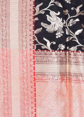 Black woven pure silk saree with blouse 3
