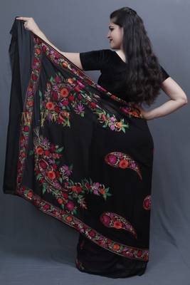 Black Colour Saree With Aari Work Border And Bold Paisleys Make The Saree Unique And Attractive 2