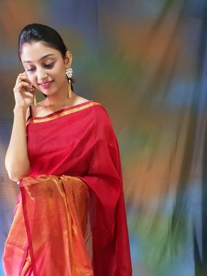 Dark blood red hand woven silk saree with blouse 2