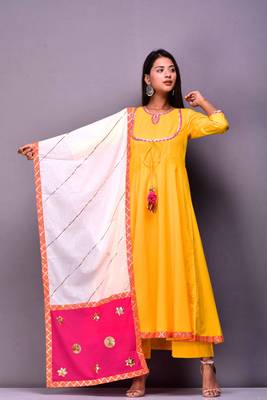 Yellow plain cotton kurta sets 1