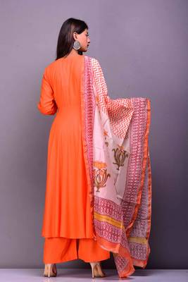 Orange plain rayon kurta sets 2
