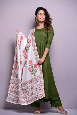 Green plain rayon kurta sets 2