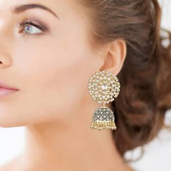 Gold Agate Jhumkas 1