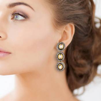 Victoria Ad Kundan Danglers Drops 1
