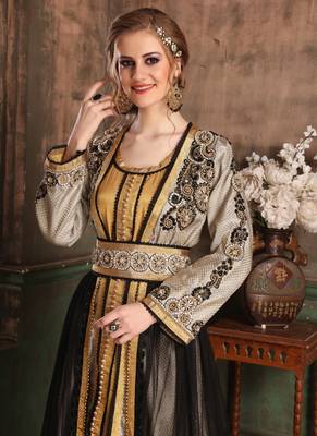 Gold Embroidered Crepe Islamic Kaftans 3