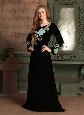 Black Embroidered Velvet Islamic Kaftans 1