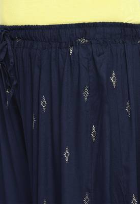 Ishin Women's Navy Blue Printed Flared Palazzos 5