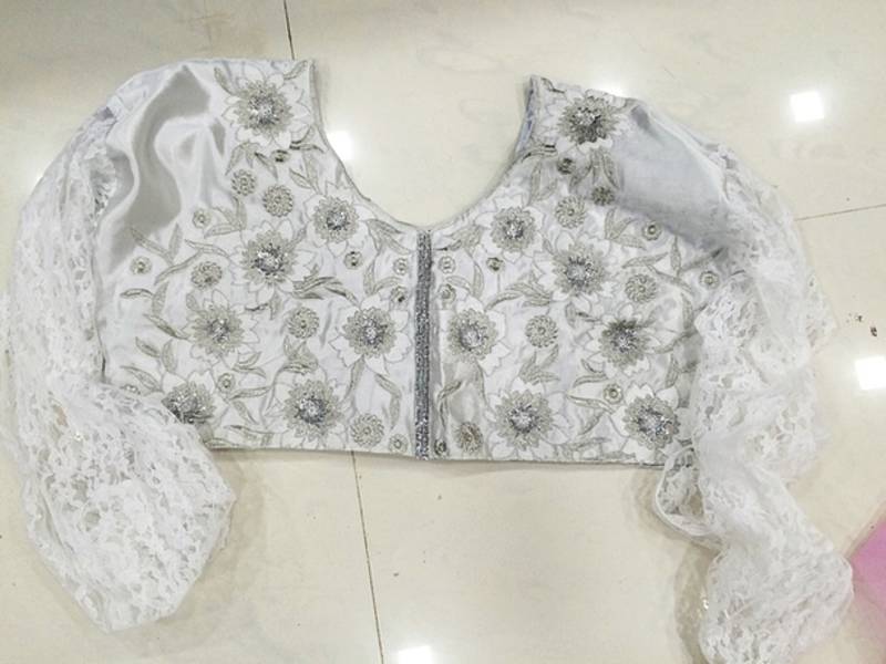 Jacqueline Fernandes Floral Design Bollywood Replica Pink & White Lehenga Saree