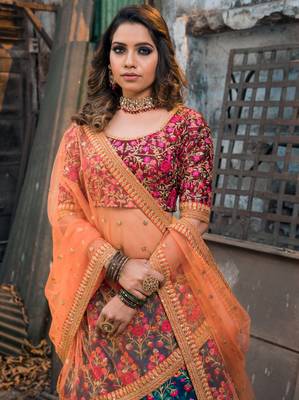 blue and purple embroidered lehenga set choli with dupatta 4